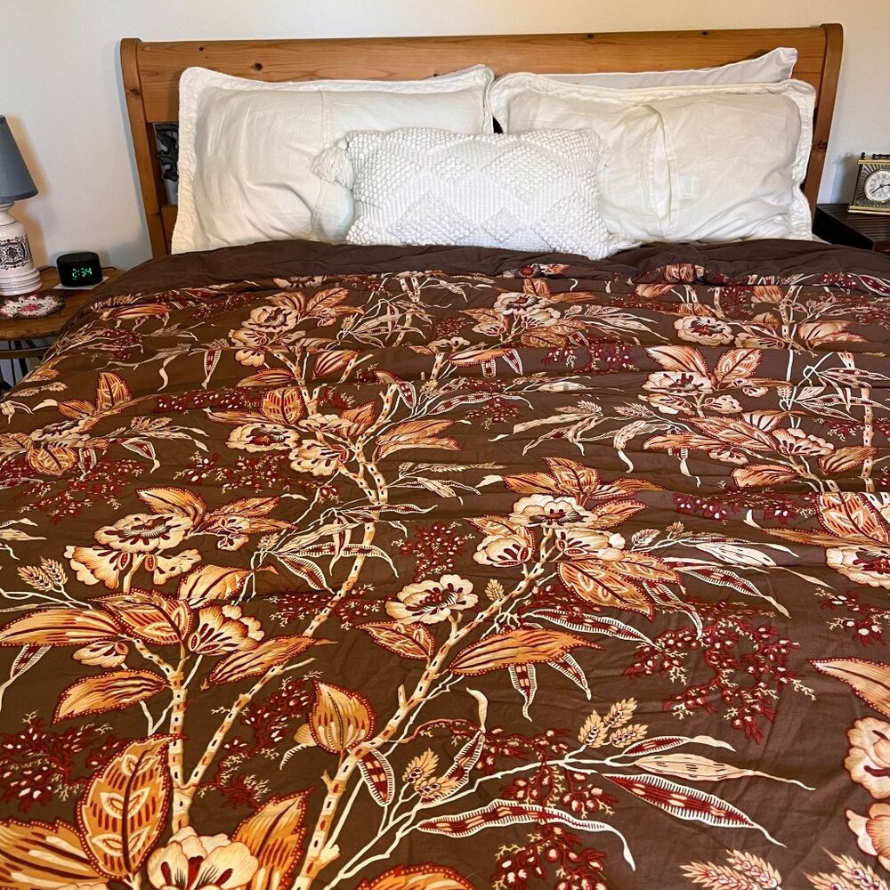 Martha Stewart Queen Size Floral Comforter Floral Print Comforter In Earthy Tone